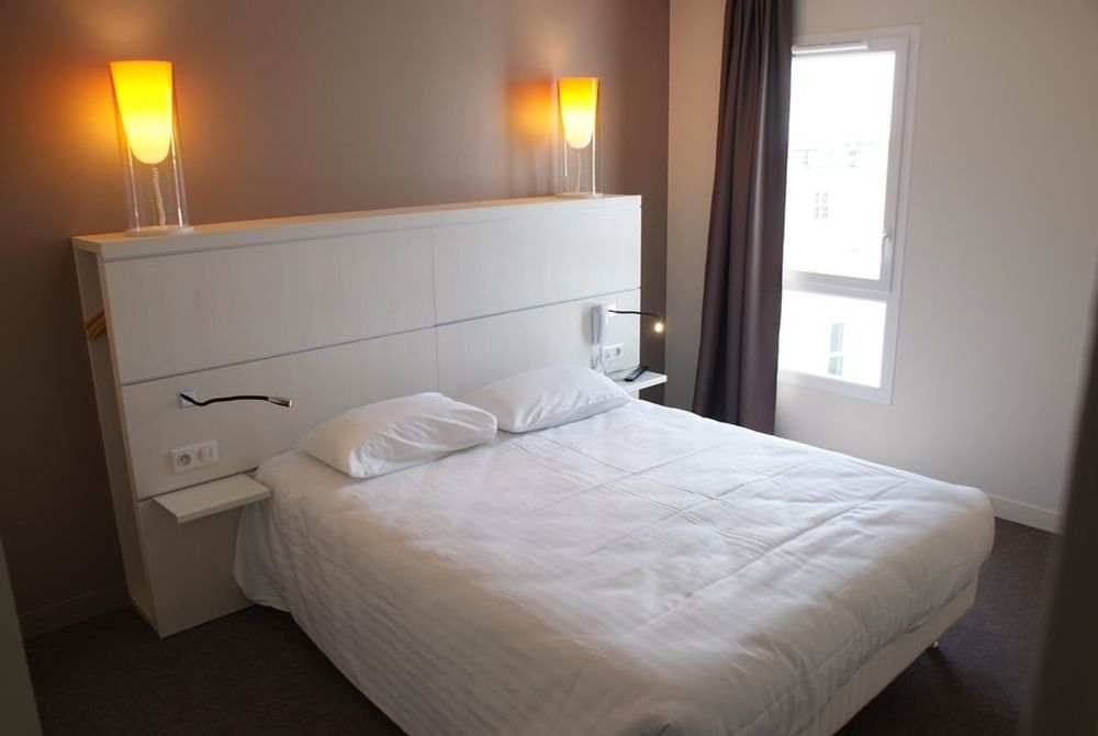 Kyriad La Rochelle Centre - Les Minimes Hotel Room photo