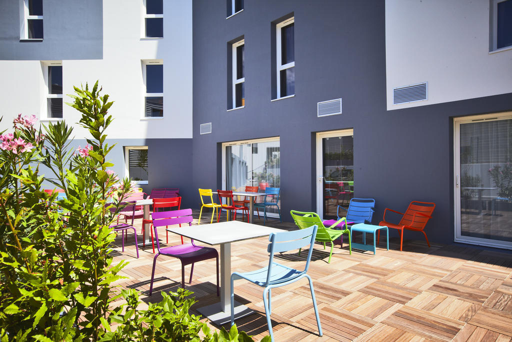 Kyriad La Rochelle Centre - Les Minimes Hotel Exterior photo